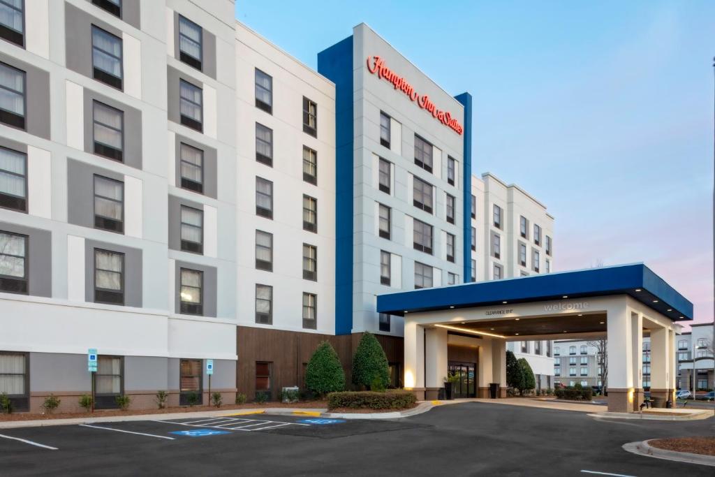 Hampton Inn & Suites Concord-Charlotte Main image 1